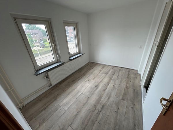 Medium property photo - Heiveldplein 6, 6466 AX Kerkrade